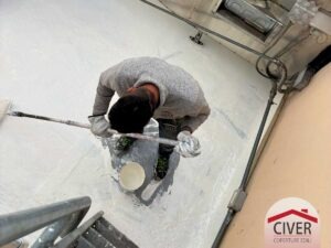 Scopri il nostro recente intervento a Vicenza by Civer Coperture tetti Verona: impermeabilizzazione con resina liquida bianca senza fiamma.